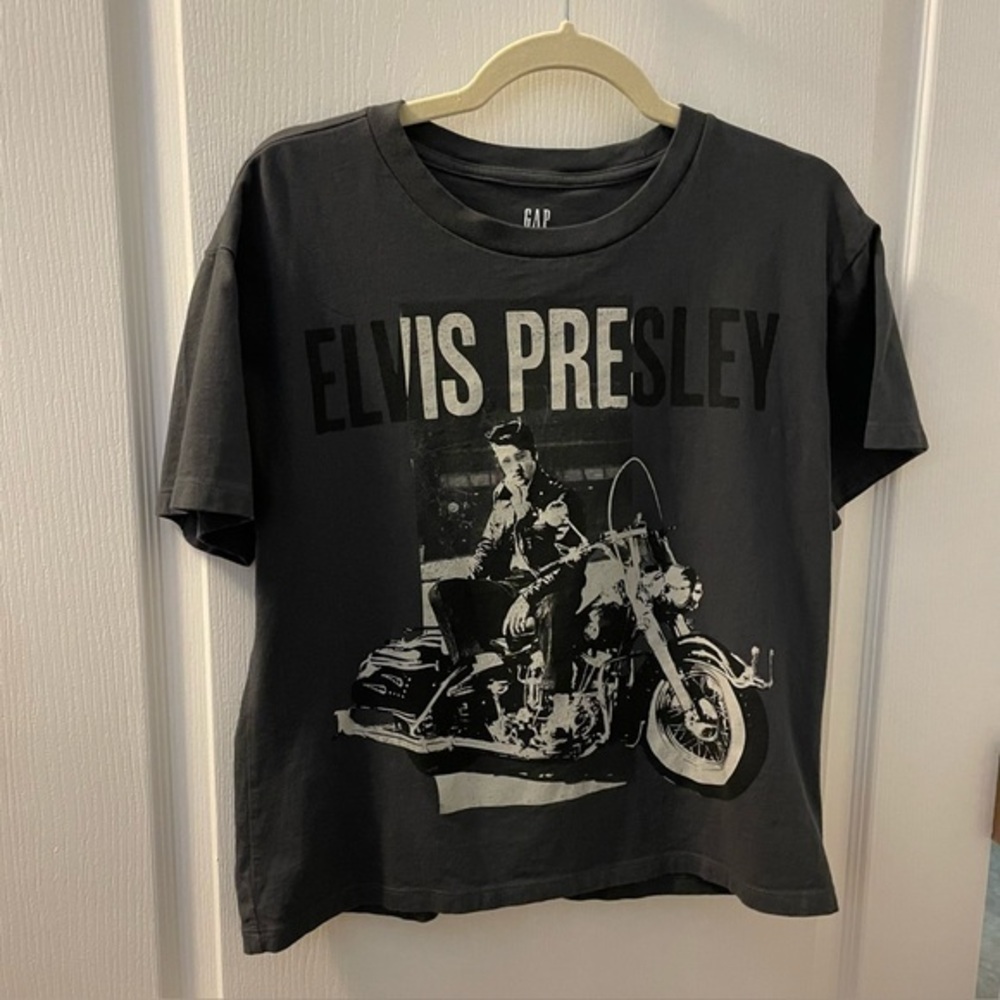 GAP Black Graphic Tee - Elvis Presley Design